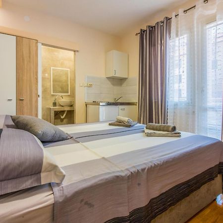 Apartments And Room Art Криквеница Екстериор снимка