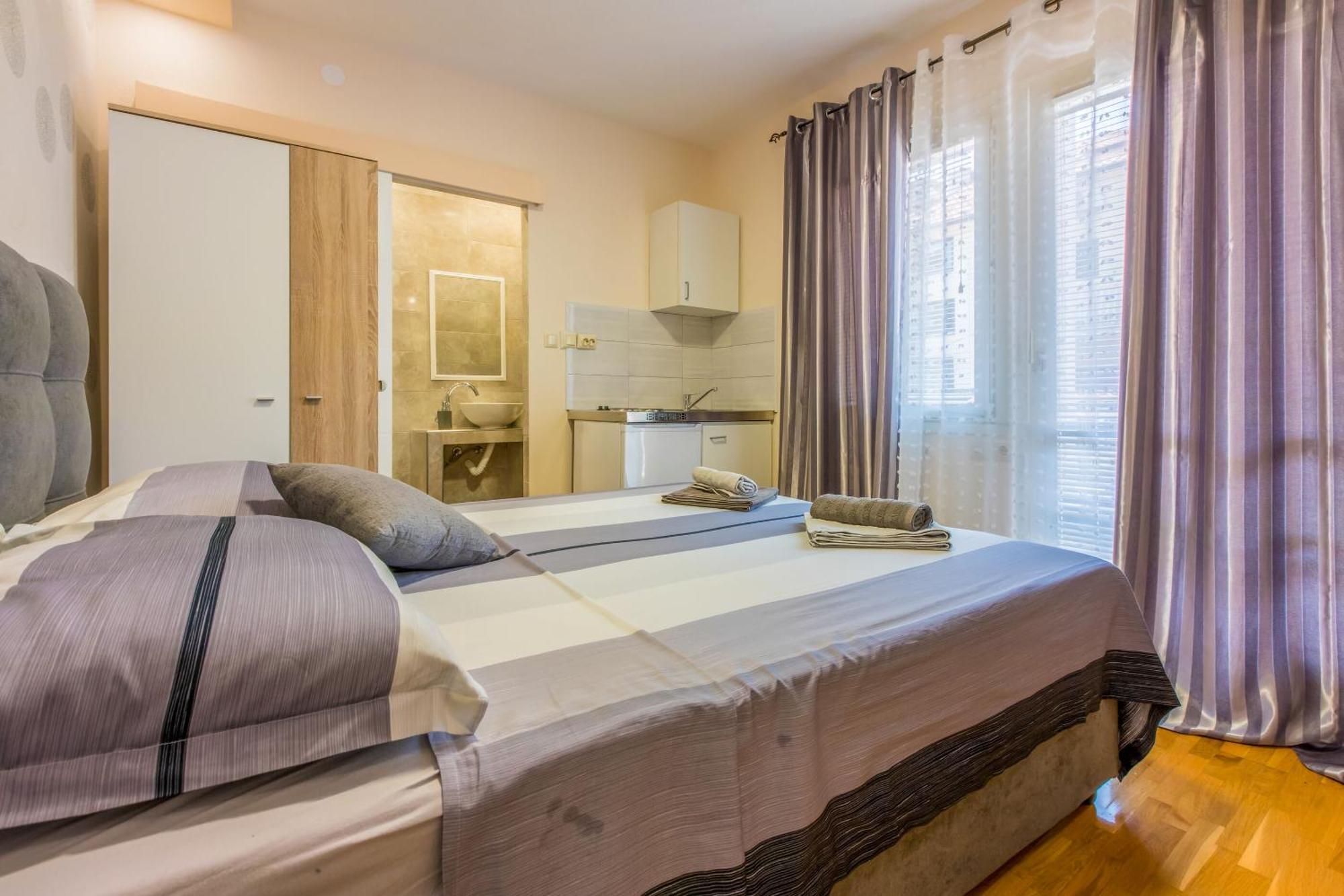 Apartments And Room Art Криквеница Екстериор снимка